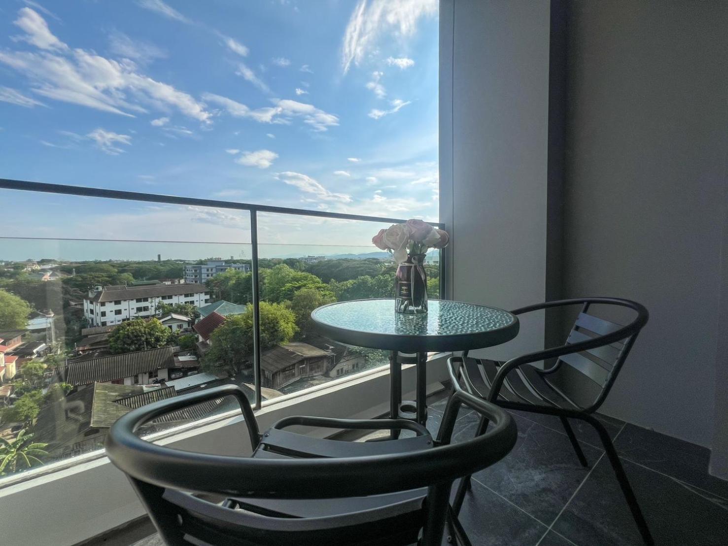 The Astra Sky River Condo Чиангмай Екстериор снимка